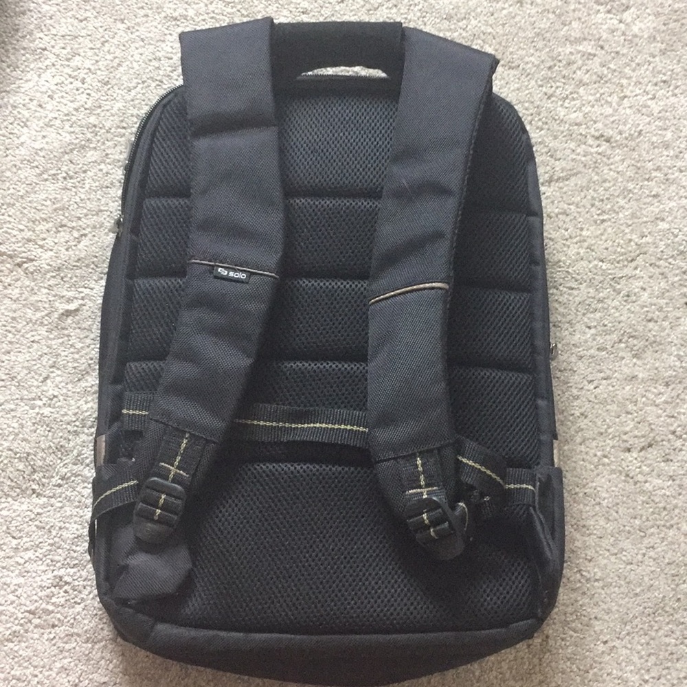 Solo Computer Bag Excellent Condition - image 2